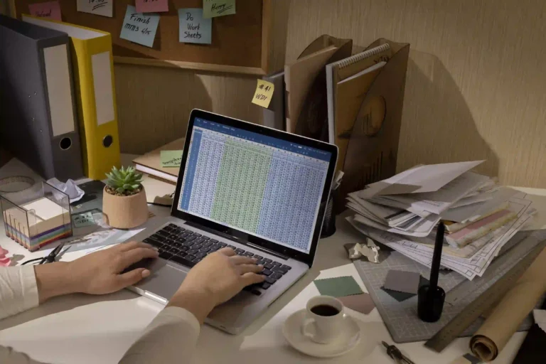 How to Choose the Right Payroll Software for a Small Business? 